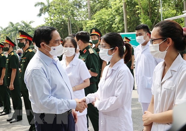 Thủ tướng: Nhiều người muốn ưu tiên vaccine cho nơi dịch bệnh phức tạp
