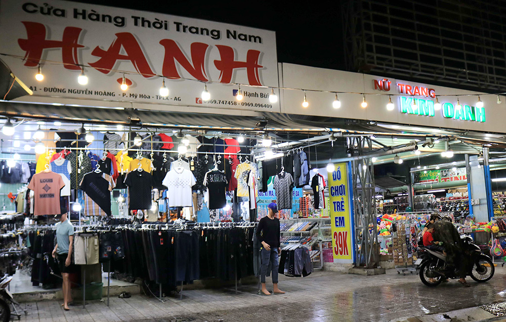 An Giang ngày đầu tiên thực hiện giãn cách xã hội theo Chỉ thị số 15/CT-TTg