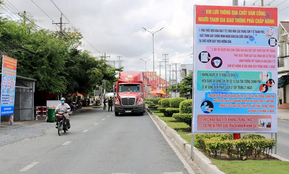TP. Long Xuyên tìm người liên quan đến ca bệnh COVID-19