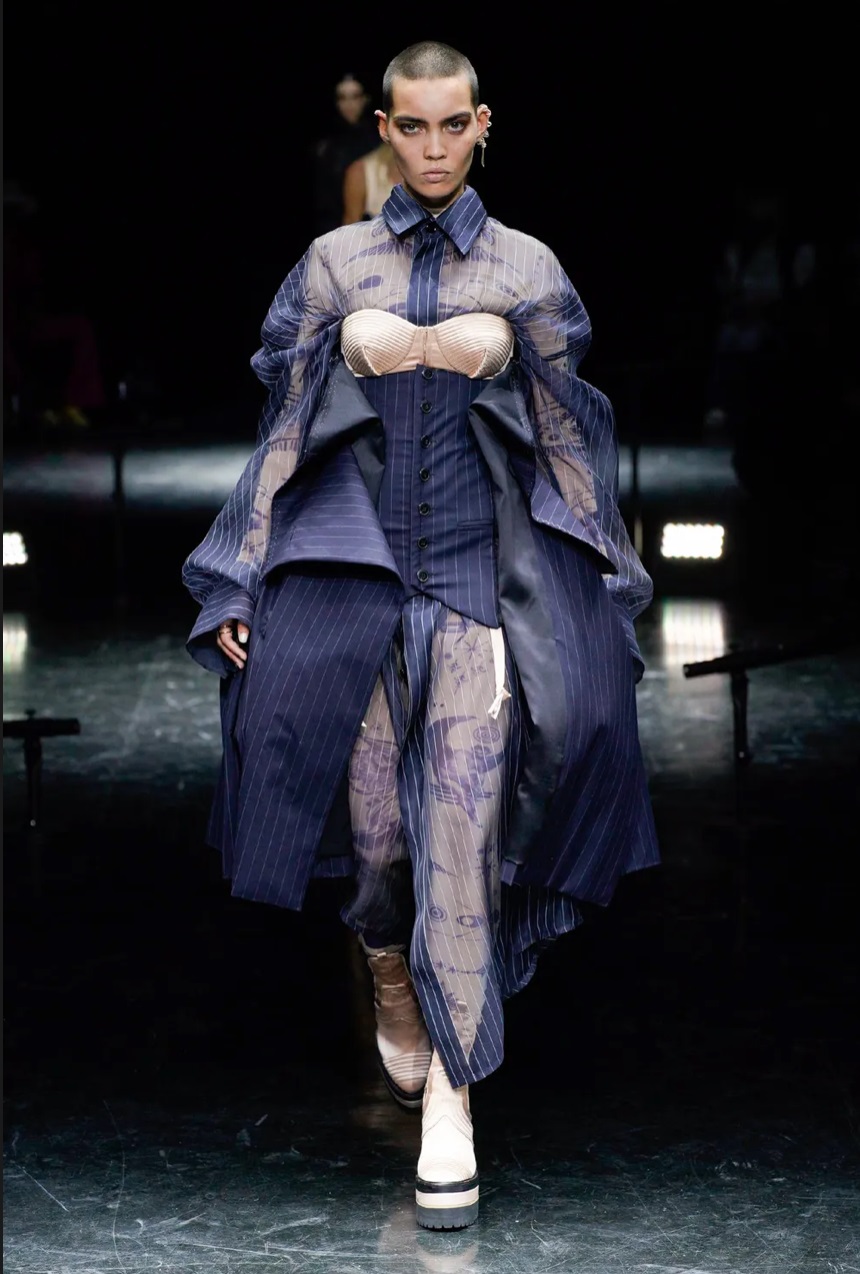 Jean Paul Gaultier và sự trở lại sàn catwalk huy hoàng, ấn tượng