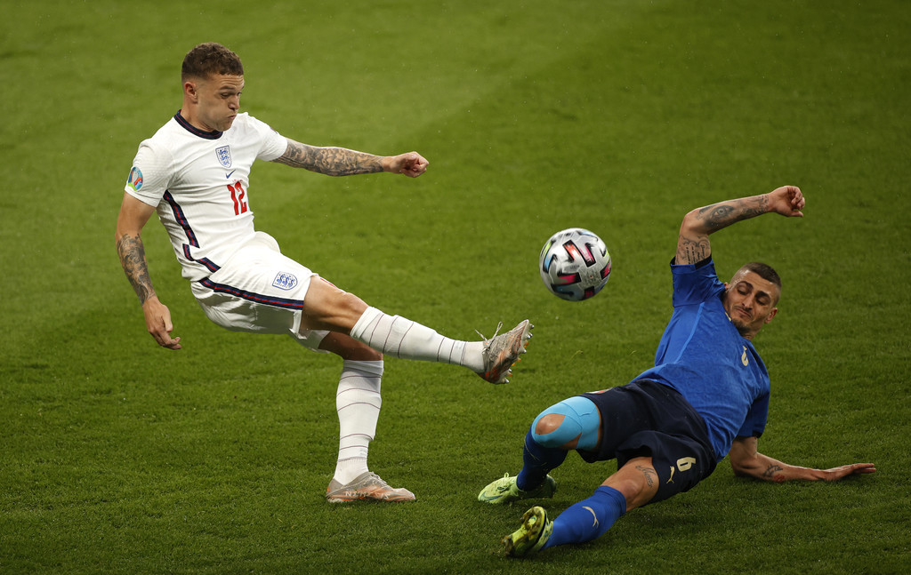 MU sắp có Trippier, Liverpool chốt Phillips