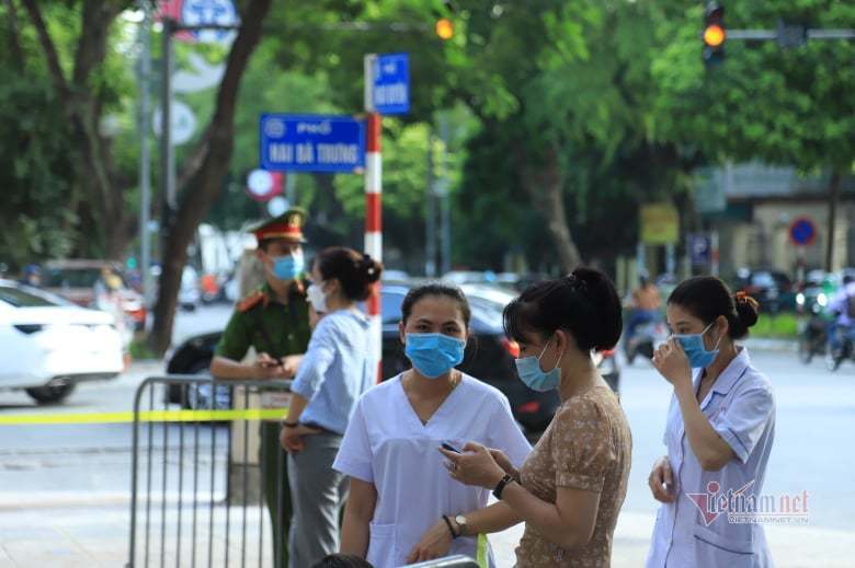 Tạm phong tỏa trụ sở Bộ Công Thương do có cán bộ liên quan ca mắc COVID-19