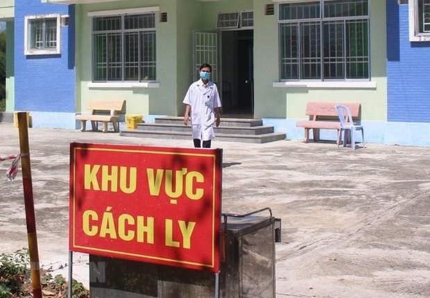 Nhiều công an và người dân phải cách ly sau khi bắt tử tù mắc COVID-19