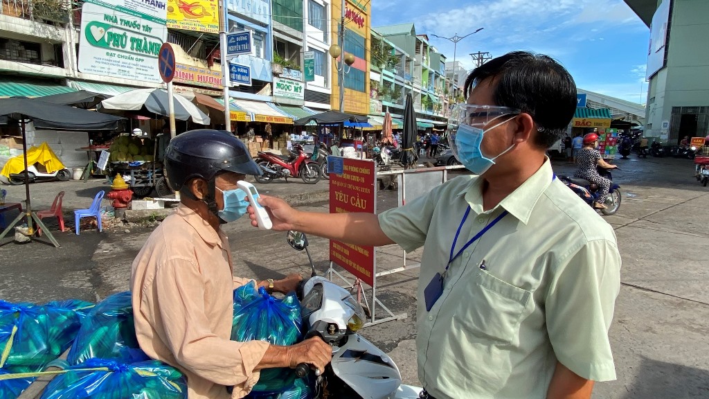 UBND tỉnh An Giang chỉ đạo tăng cường thực hiện các biện pháp phòng, chống dịch trong thời gian thực hiện giãn cách xã hội theo CT 16/CT-TTg của Thủ tướng Chinh phủ