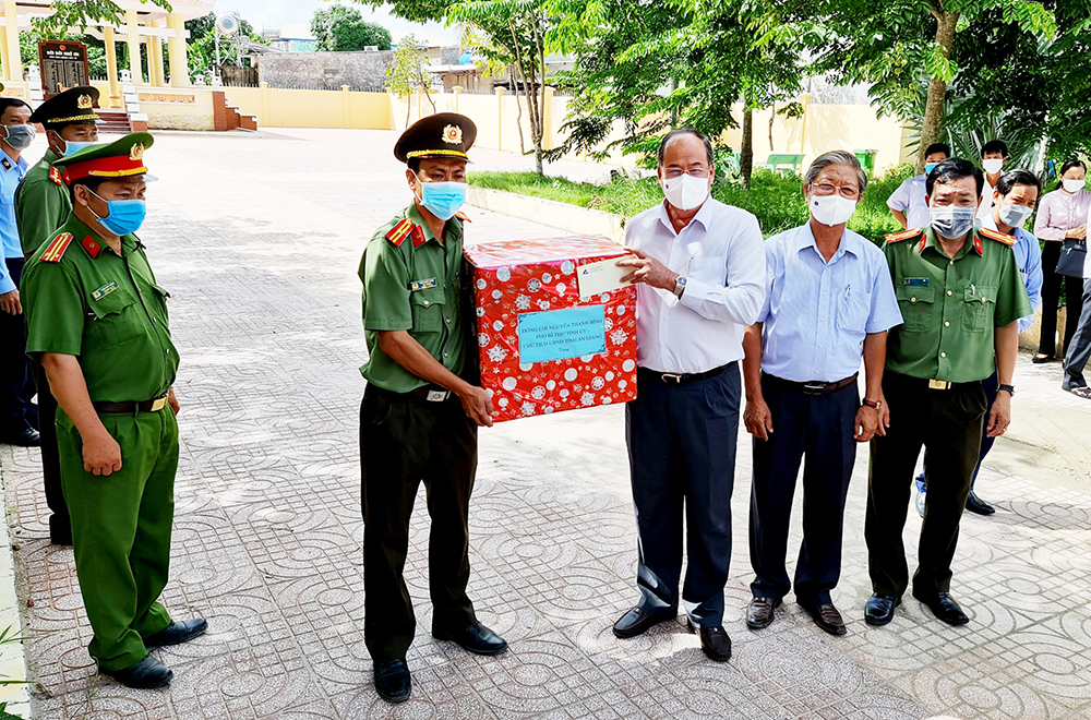 Tri Tôn quyết tâm giữ “màu xanh” trên bản đồ COVID-19