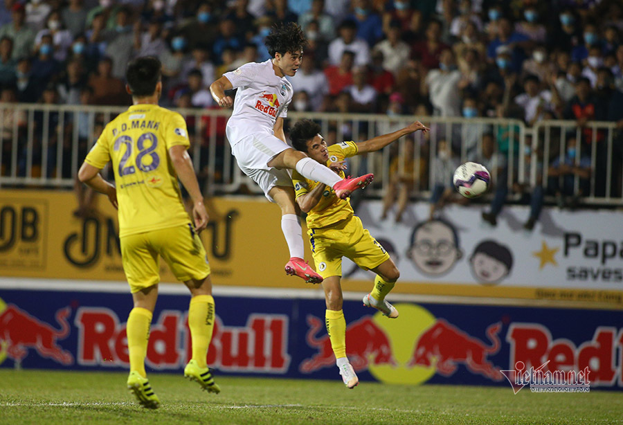 V-League 2021 chuyển hướng, thầy Park tính kiểu nào cũng... khó