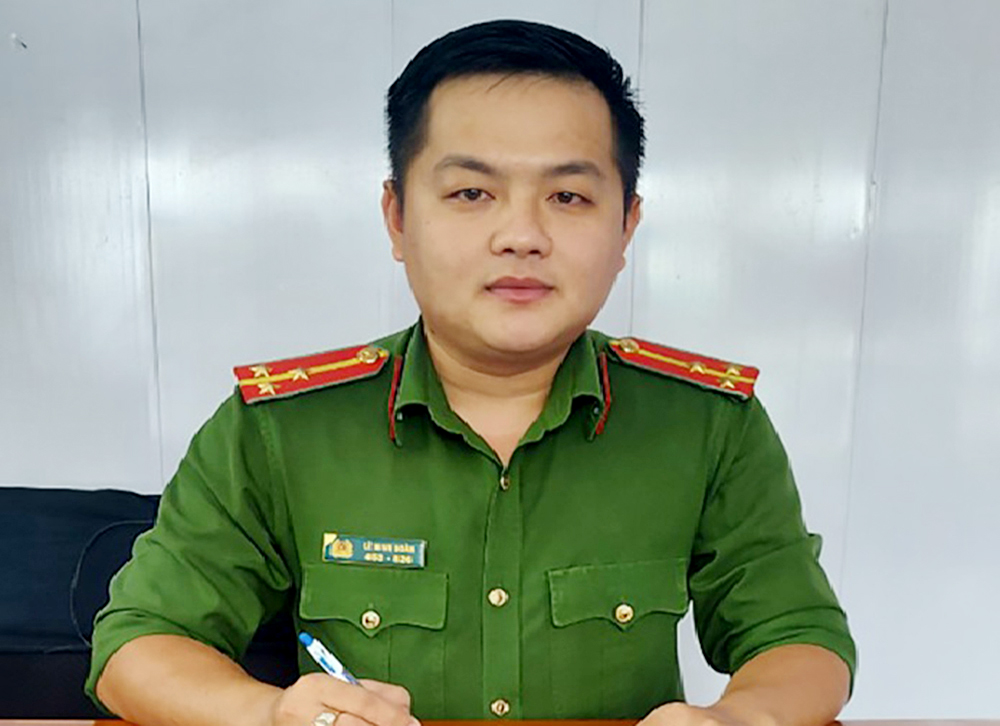 Chiến sĩ công an giúp sản phụ mang song thai vượt cạn