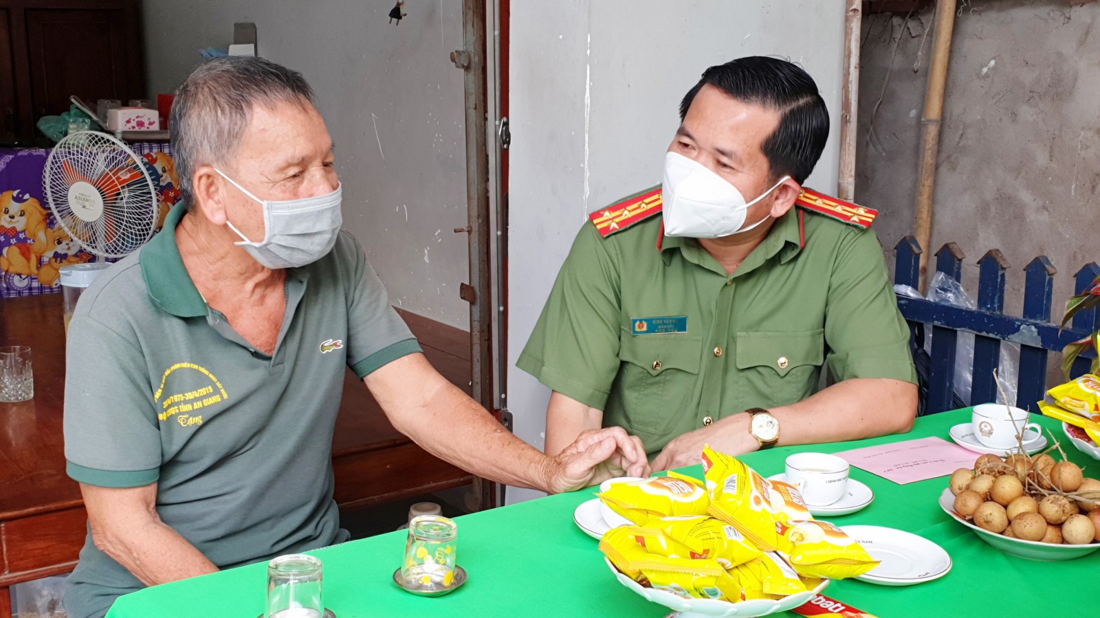 Thăm các gia đình chính sách tại huyện Tịnh Biên nhân kỷ niệm 74 năm ngày Thương binh – Liệt sĩ