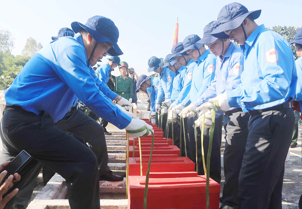 Huy động “tổng lực” vào quá trình tìm kiếm, quy tập hài cốt liệt sĩ