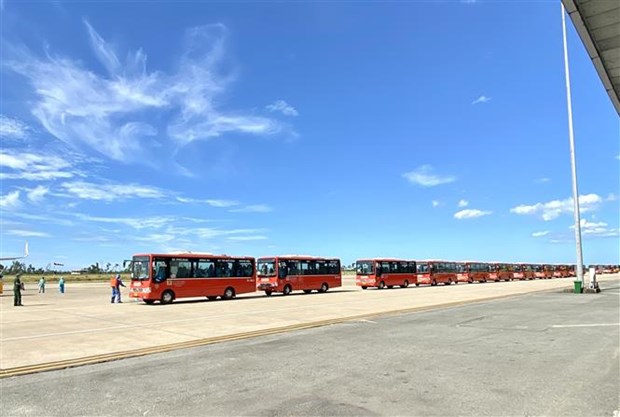 Nhiều y, bác sỹ lên đường hỗ trợ TP.HCM, Bình Dương chống dịch