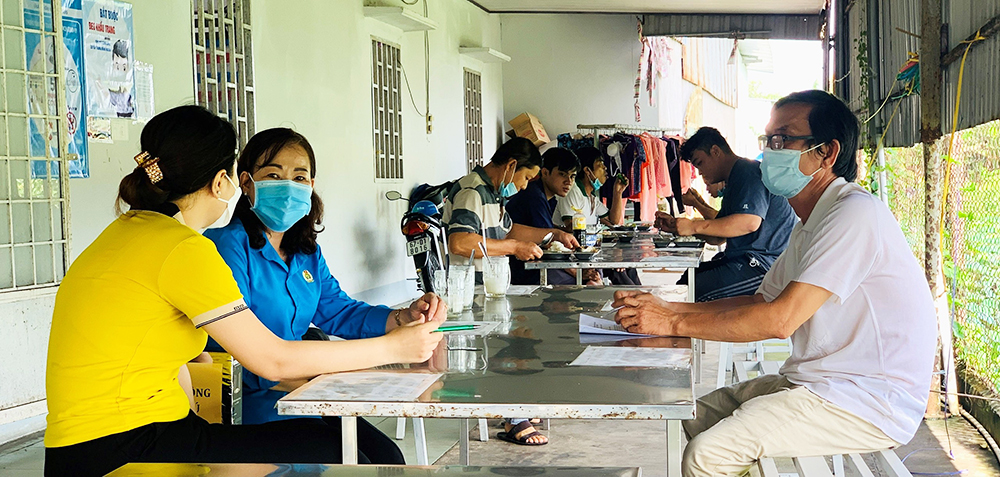 An Giang hỗ trợ lao động ảnh hưởng trực tiếp bởi dịch bệnh