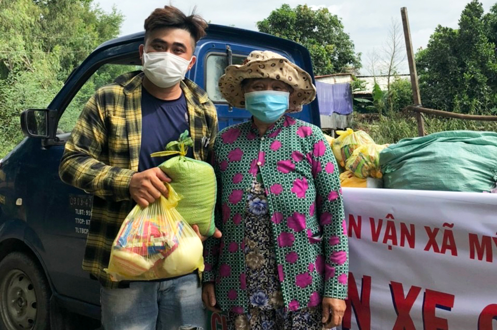 Tấm lòng thơm thảo của chàng trai trẻ