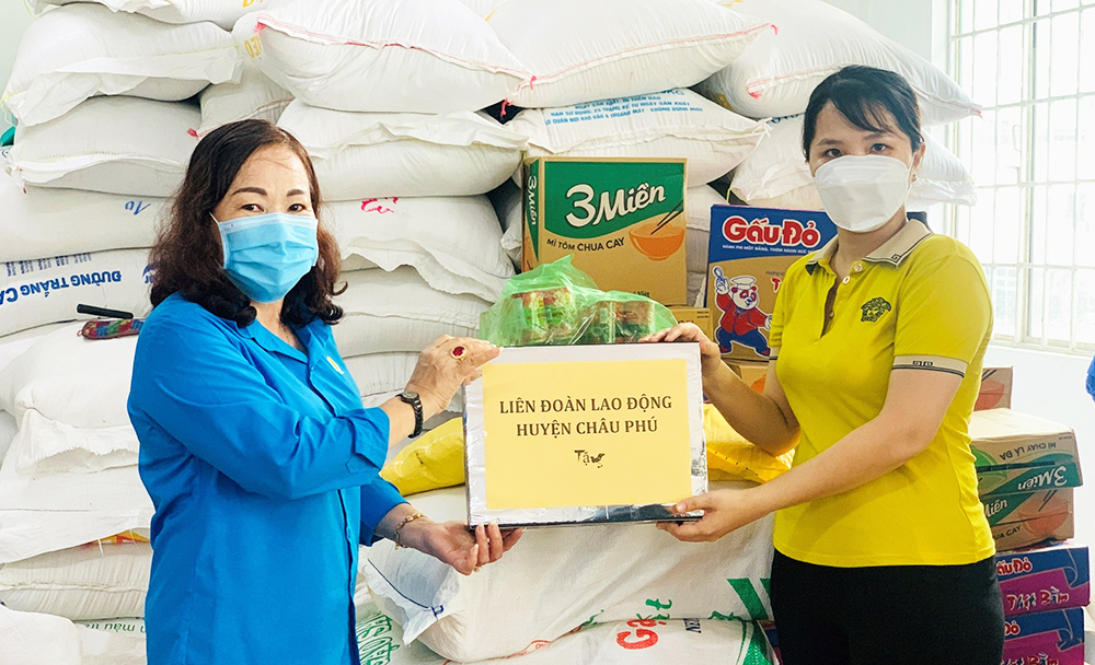 An Giang hỗ trợ lao động ảnh hưởng trực tiếp bởi dịch bệnh