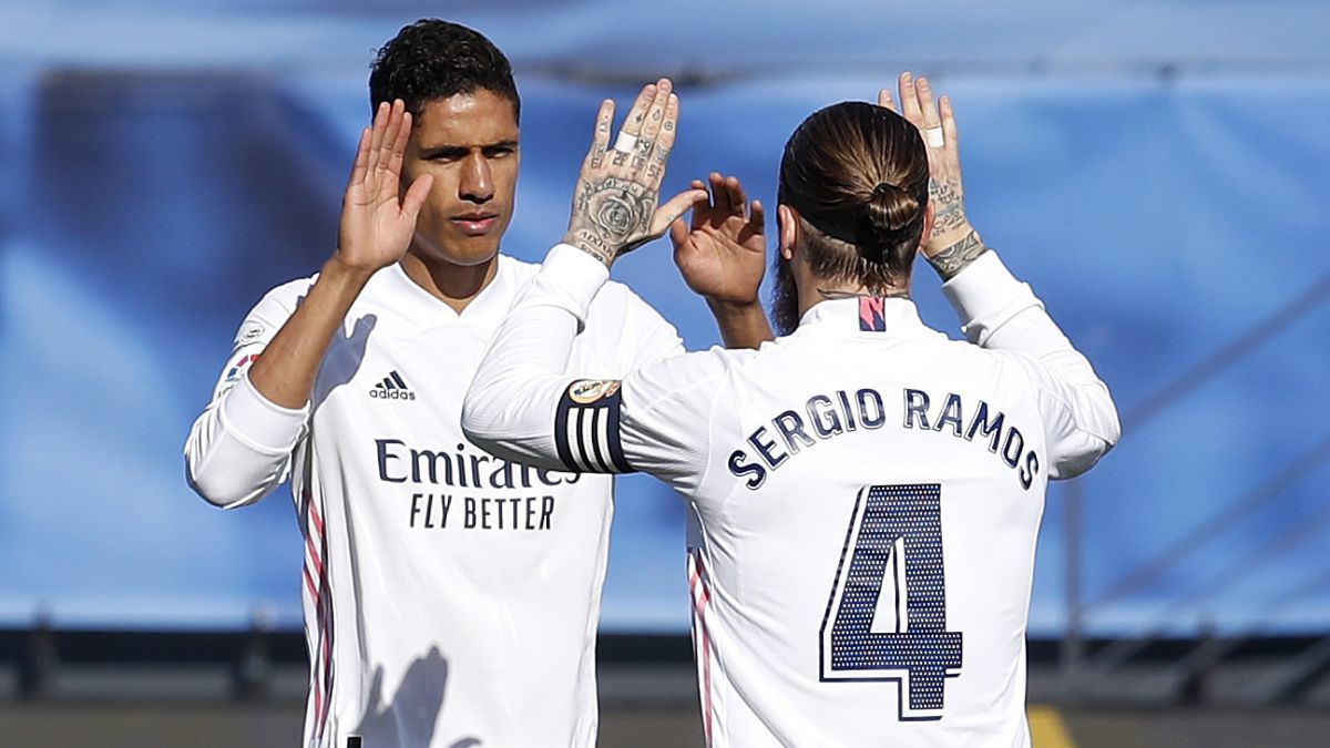 MU đón Raphael Varane: Đừng vui sớm quá, Solskjaer!