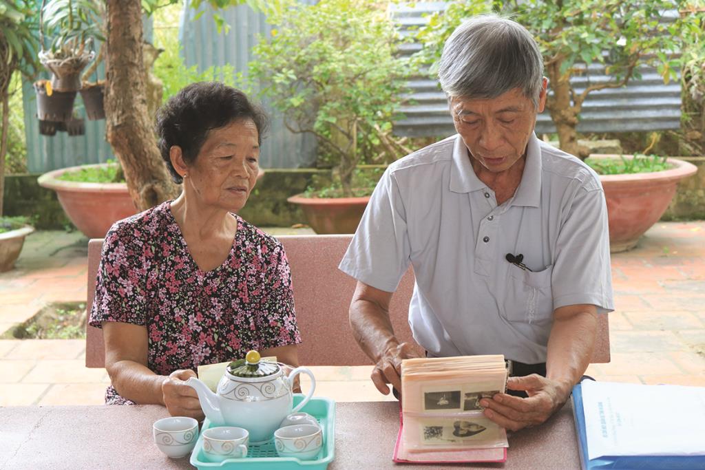 “Về dùng bữa cơm đạm bạc với gia đình tôi, các liệt sĩ ơi!”