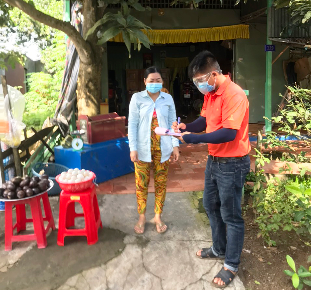 Siêu thị Tứ Sơn tổ chức “Chuyến xe lưu động” bán hàng thiết yếu đến nhà dân đảm bảo 5K