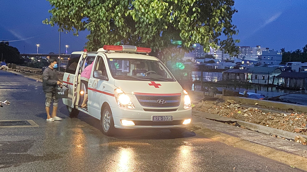 An Giang đưa đi cách ly tập trung 8 cá nhân di chuyển vào địa bàn tỉnh bằng đường thủy