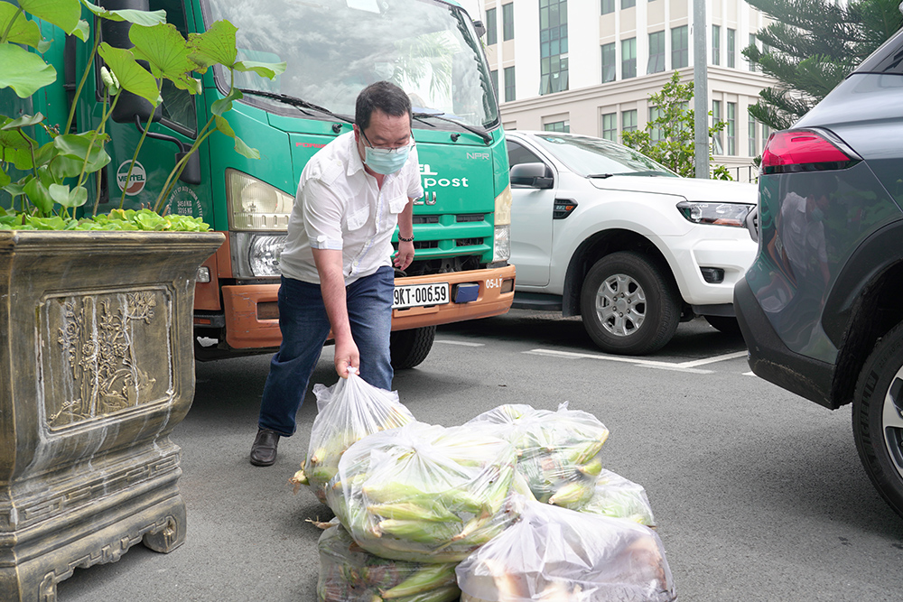 Viettel An Giang hỗ trợ tiêu thụ nông sản cho nông dân