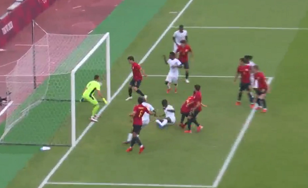 Eric Bailly biếu 2 bàn thắng, Bờ Biển Ngà thua đau đớn Tây Ban Nha