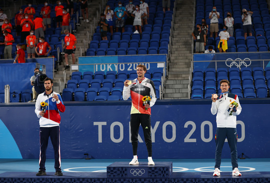 Alexander Zverev đi vào lịch sử khi vô địch Olympic 2020