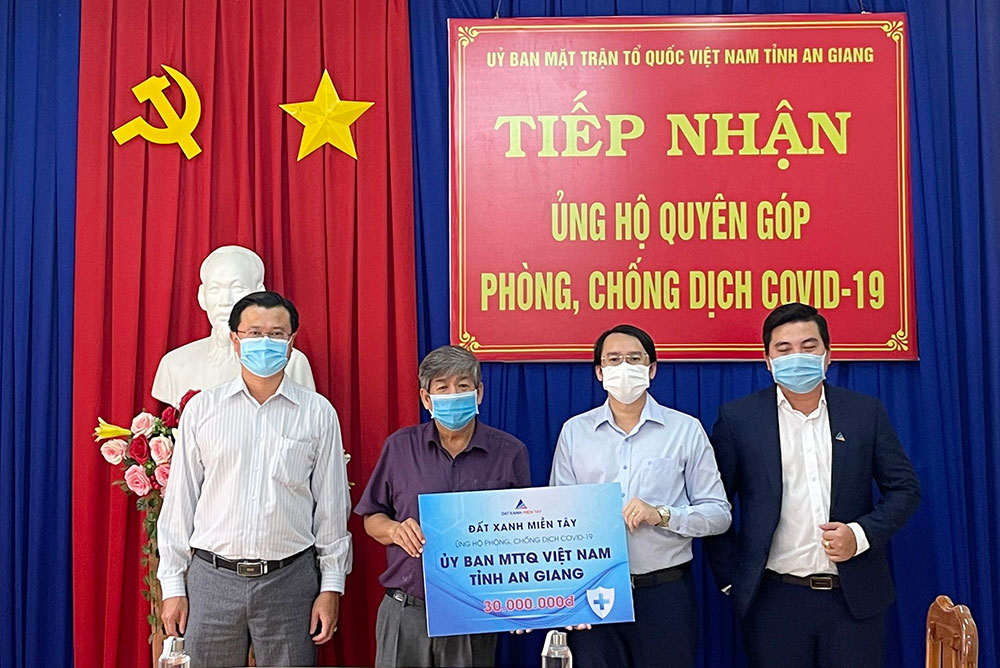 Thêm gần 75 triệu đồng ủng hộ Quỹ Phòng, chống dịch COVID-19 tỉnh An Giang