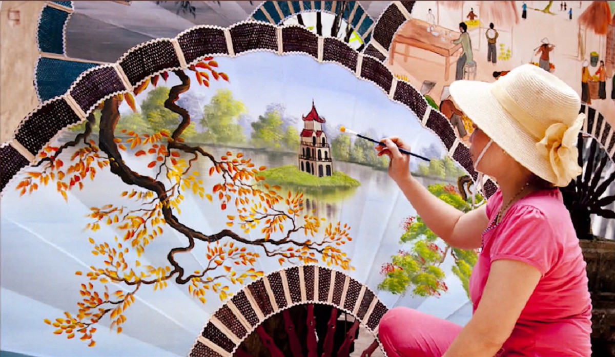 Tôn vinh nét đẹp phụ nữ Việt Nam và làng nghề truyền thống