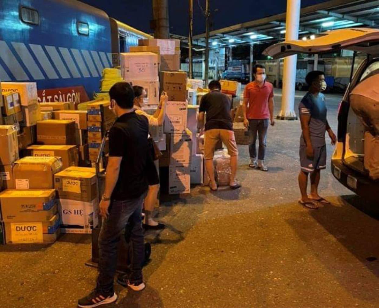 Hơn 300 y, bác sĩ vào TP Hồ Chí Minh điều trị các bệnh nhân nặng