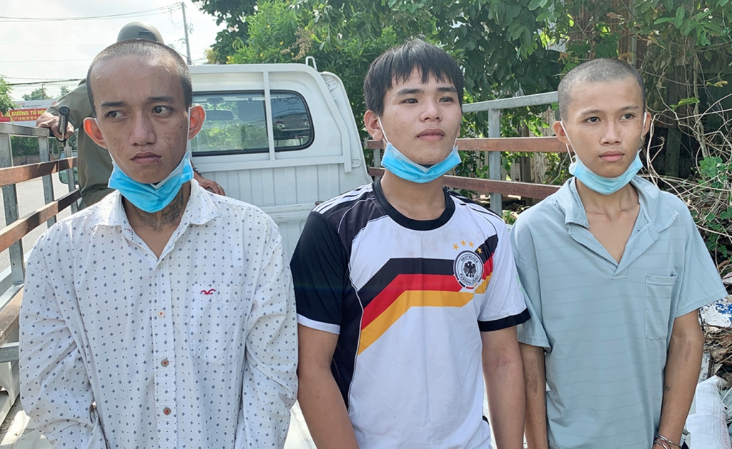 Bắt 4 đối tượng trộm 2 môtô trong thời gian giãn cách xã hội