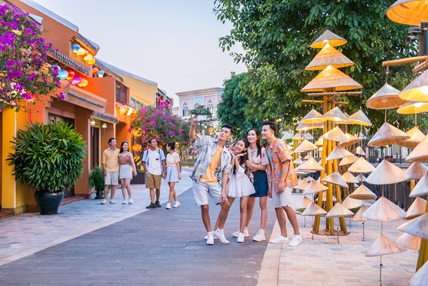 Định vị thương hiệu du lịch quốc gia: Chớ nên ‘ăn mày dĩ vãng’