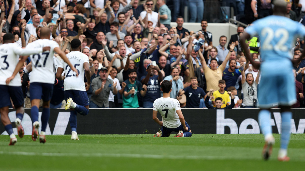 Chìa khoá giúp Premier League khai màn như hội