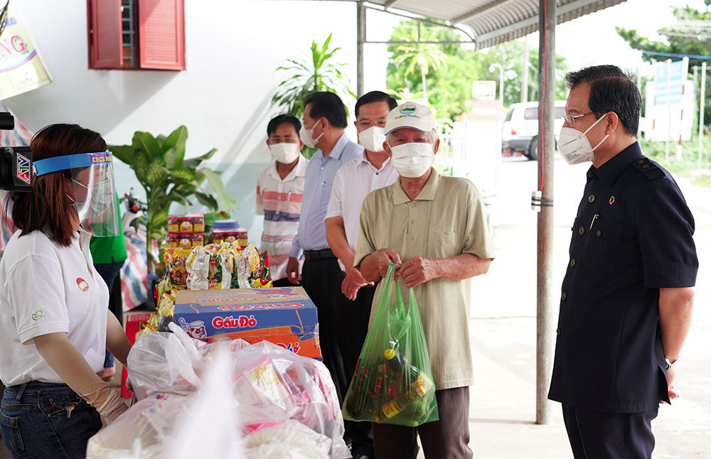 An Giang học tập và làm theo tấm gương Chủ tịch Tôn Đức Thắng