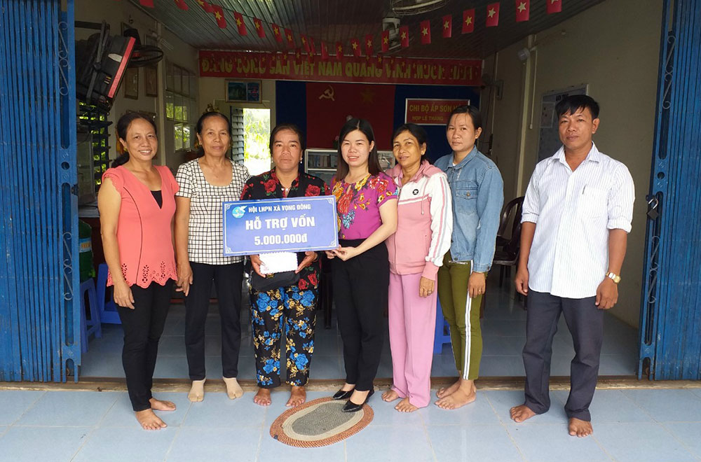 Nữ thủ lĩnh vùng quê tận tâm, nhiệt huyết