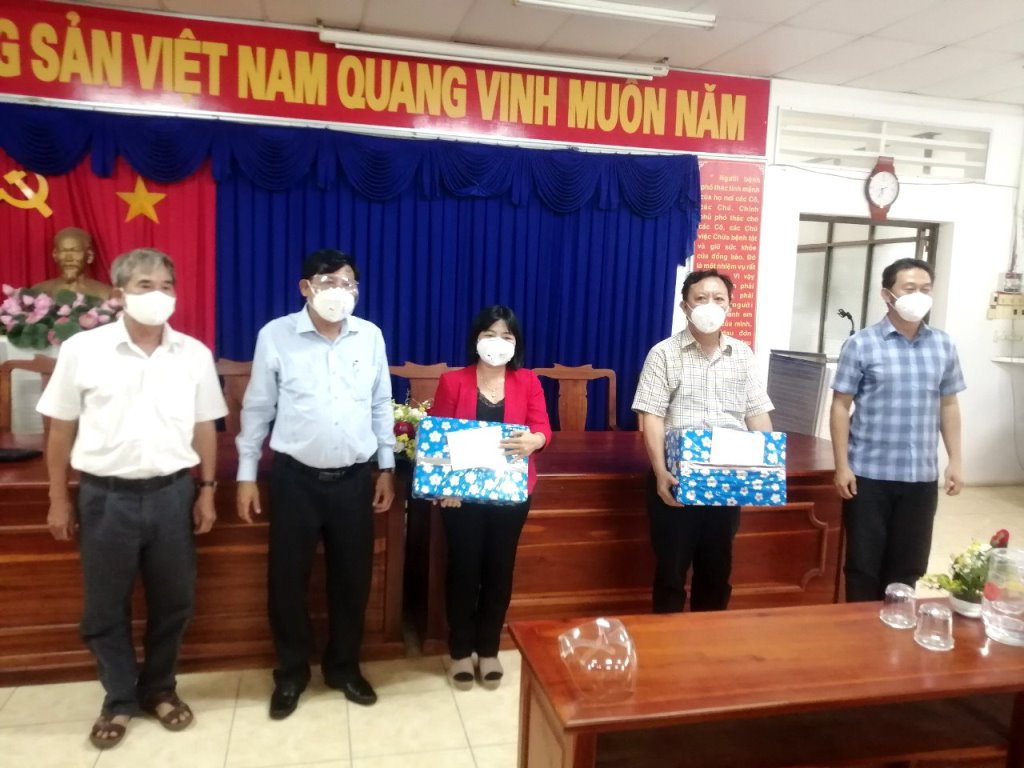 Ban Thường vụ Huyện ủy An Phú thành lập Ban Chỉ đạo Công tác an sinh xã hội - công tác tư tưởng nhằm thực hiện hiệu quả phòng, chống dịch COVID-19