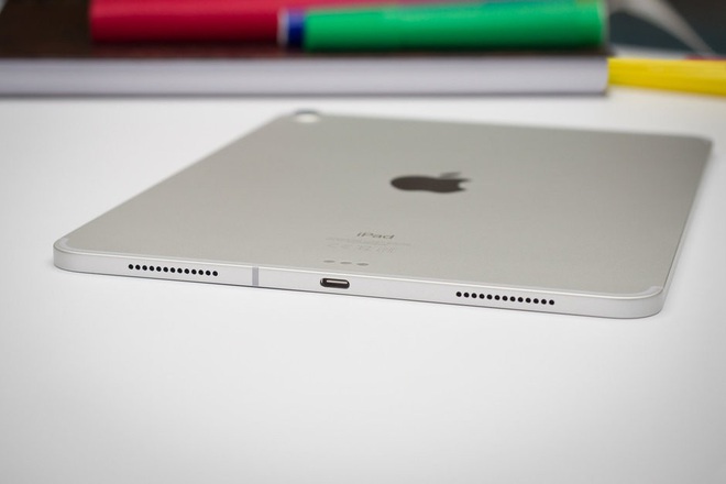 Đã đến lúc Apple "khai tử" cổng sạc Lightning
