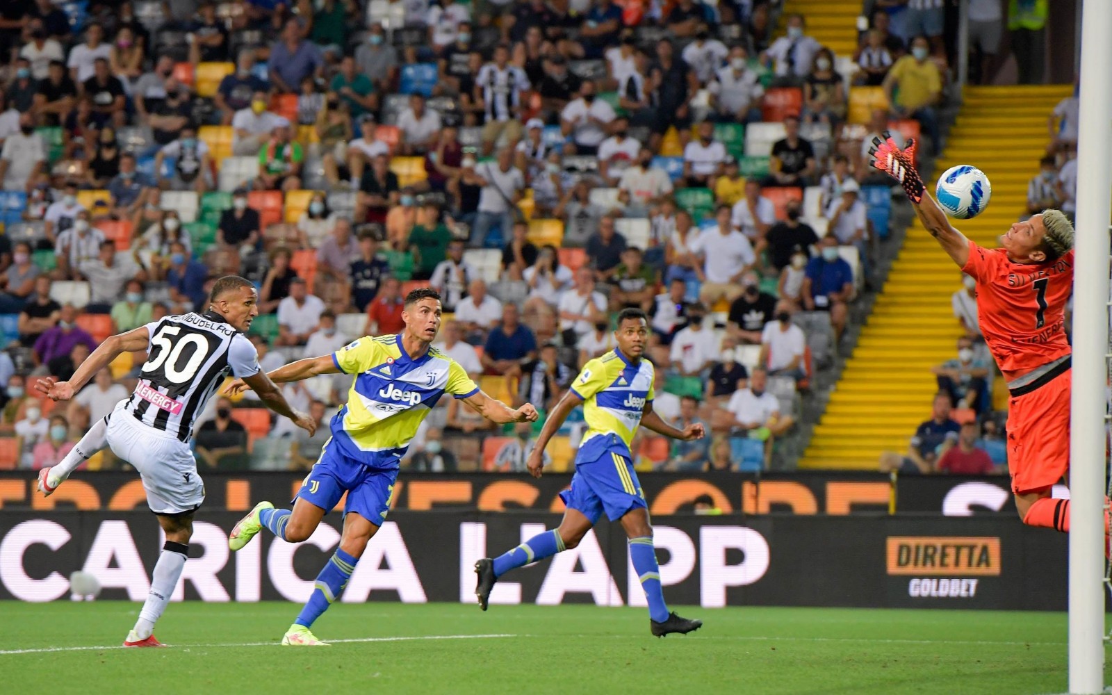 Ronaldo sẽ ở lại Juventus đến hết mùa giải
