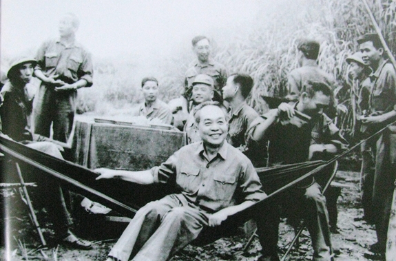 Võ Nguyên Giáp - cây đại thụ rợp bóng nhân văn