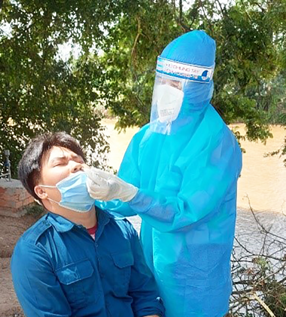 Huyện An Phú xét nghiệm SARS-CoV-2 toàn dân, phát hiện 26 ca nghi mắc COVID-19