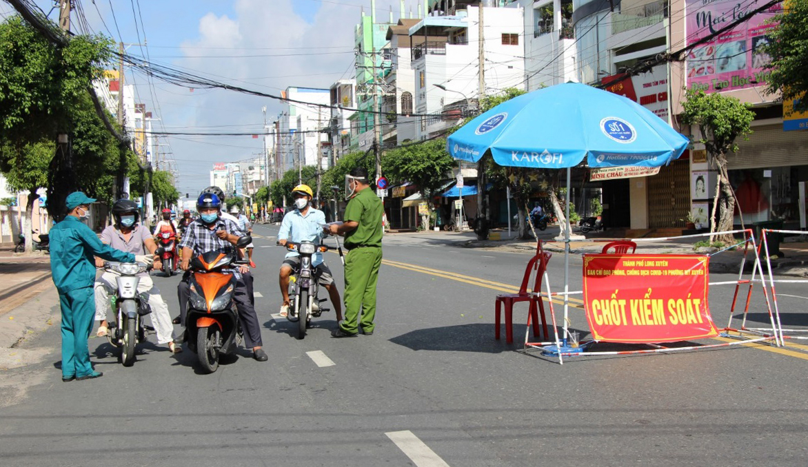 Chủ tịch UBND tỉnh An Giang chỉ đạo triển khai đồng bộ các giải pháp phát triển kinh tế-xã hội 6 tháng cuối năm 2021