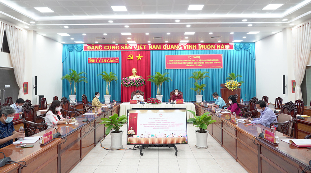 An Giang đẩy mạnh học tập và làm theo tư tưởng, đạo đức, phong cách Hồ Chí Minh