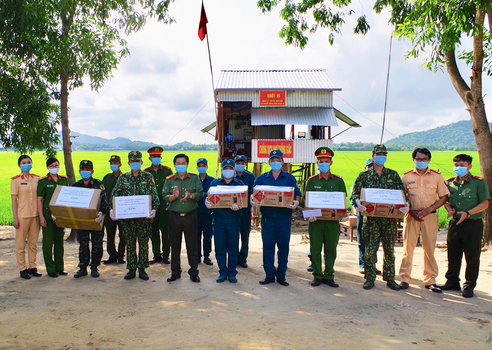 “Lá chắn thép” giữ gìn biên giới Tây Nam - Kỳ 2: “Lũy thép” trên tuyến biên giới