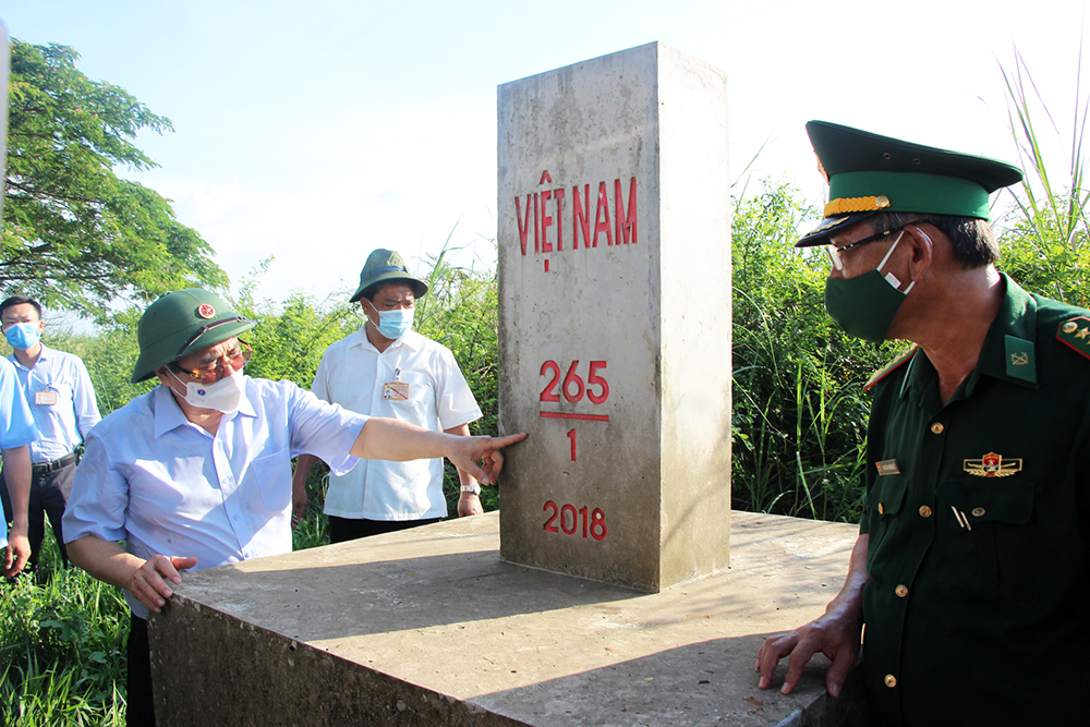 “Lá chắn thép” giữ gìn biên giới Tây Nam - Kỳ 1: Thực hiện “nhiệm vụ kép”