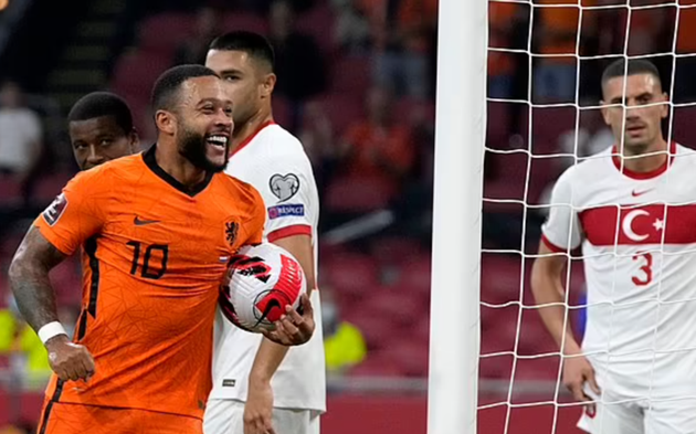 Hattrick ấn tượng, Hà Lan hủy diệt Thổ Nhĩ Kỳ