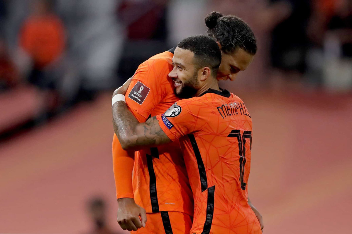 Memphis Depay: Từ 'hàng thải' MU đến siêu anh hùng
