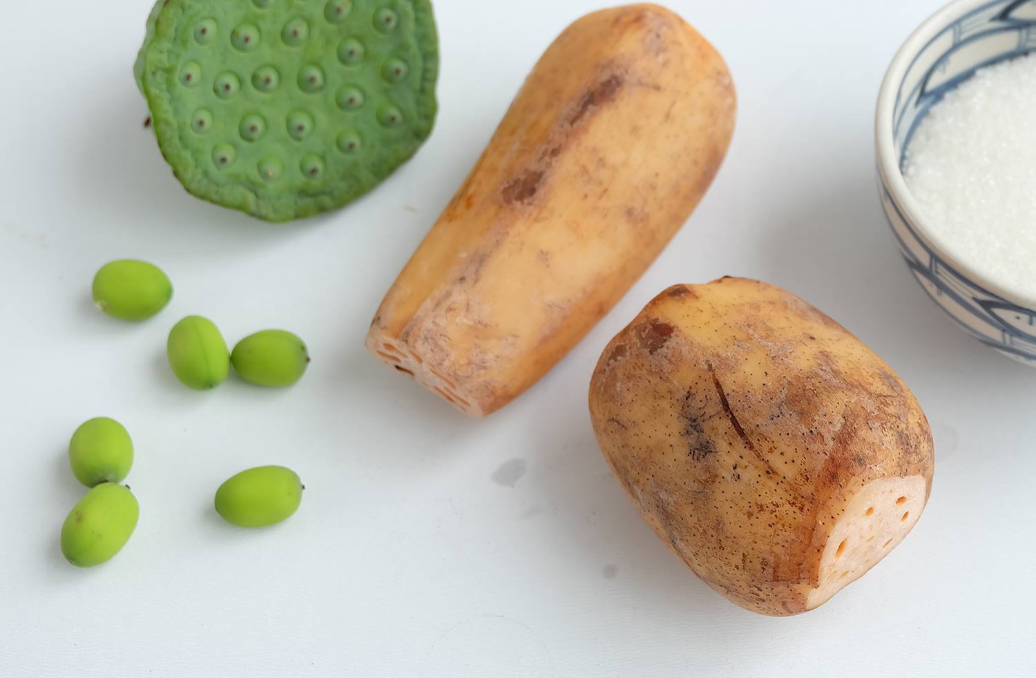 Nhiều lợi ích từ trà củ sen