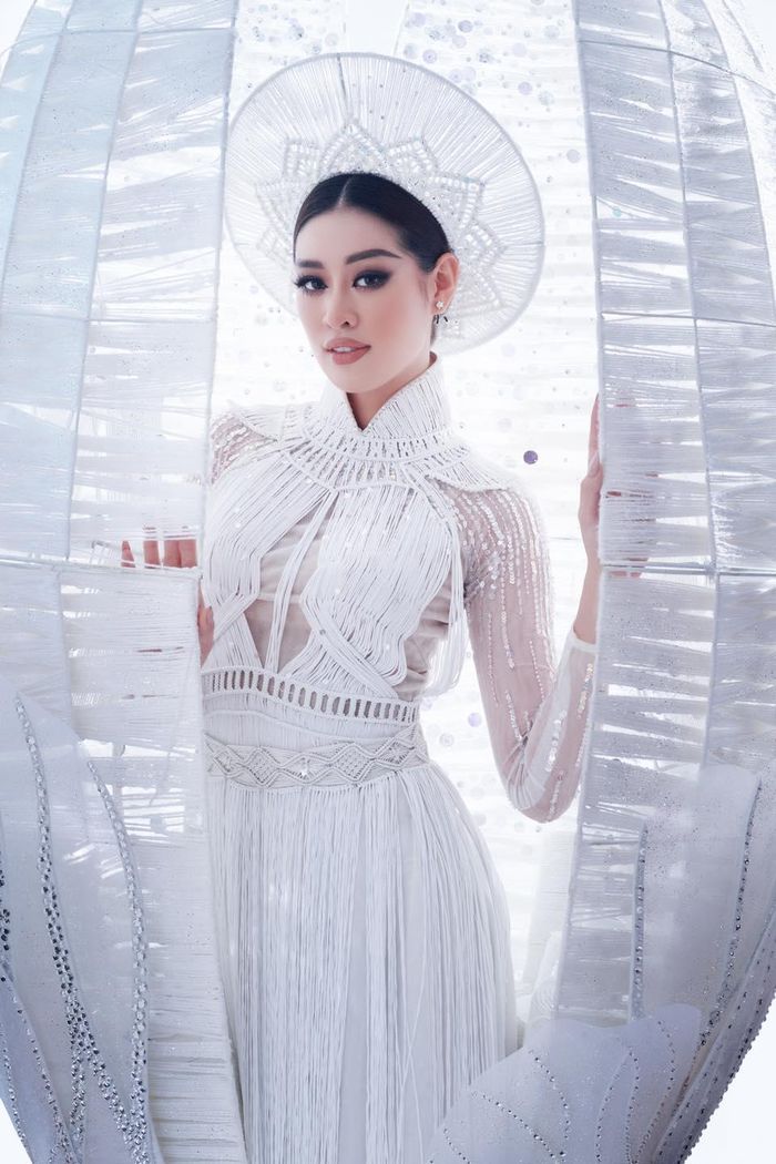 Khánh Vân được vinh danh vào Top 20 Hoa hậu của các Hoa hậu