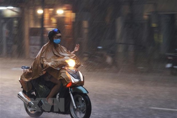 Tối 14-9, nhiều khu vực trên cả nước có mưa dông, có nơi mưa rất to