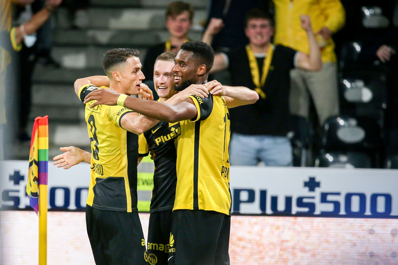 Young Boys vs MU: Bay cao cùng Ronaldo
