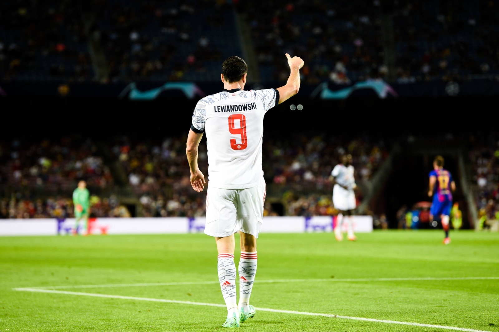 Barca thua thảm 0-3 trước Bayern Munich