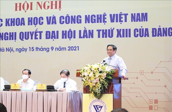 Phát triển khoa học, công nghệ để nhân dân được hưởng thành tựu tương đương các nước