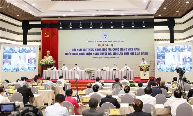 Phát triển khoa học, công nghệ để nhân dân được hưởng thành tựu tương đương các nước